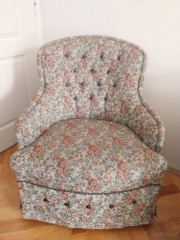 Gauč a křeslo - 2