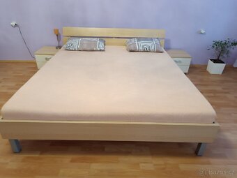 Dvoulůžkova postel - 2