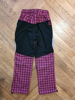 Dívčí sportovní kalhoty, vel. 140 - 2