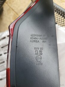 KIA CEED MK2 HB pravé zadní vnitřní LED světlo - 2