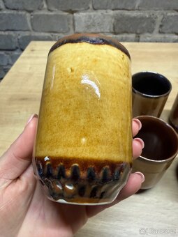 Sada 6 kameninových hrnků v hnědé glazuře - 2