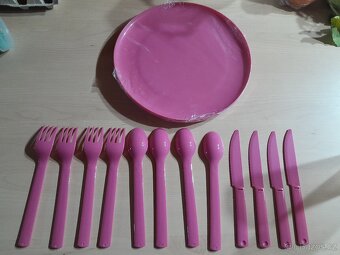 Plastové nádobí NEPOUŽITÉ - 2