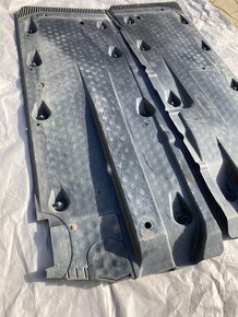 Kryty podvozku golf 6 - 2