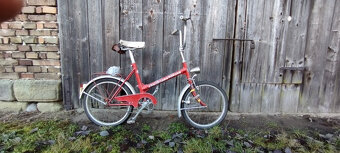 Legendární Retro Skládačka – Červené - 2