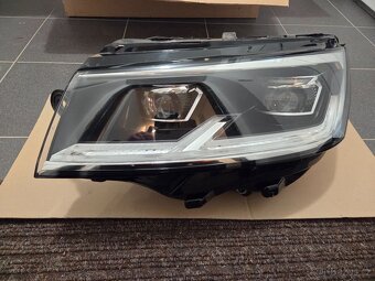 Léve predni světlo Transportér 6.1 - 2