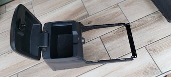 Suzuki Grand Vitara loketní opěrka - 2