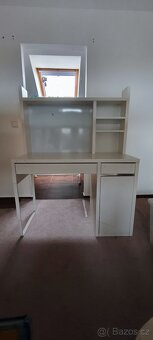 Pracovní stůl Micke - 2