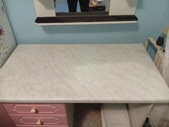 Dívčí psací stůl - 2