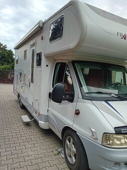 OBYTNÉ AUTO - 2