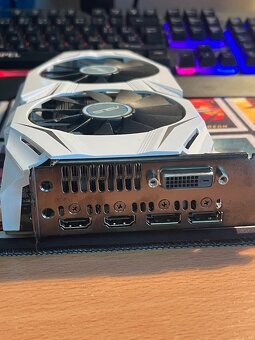 ASUS nVidia GTX 1060 6GB - Bílá edice - 2