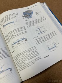 Prodám 5. vydání knihy Mechanics of Materials James M. Gere - 2