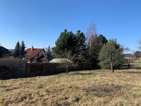 Pozemek se stavebním povolením prodej v Jirnech - 2