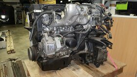 Honda CRX EE8 VT - náhradní díly - motor B16A1 - 2