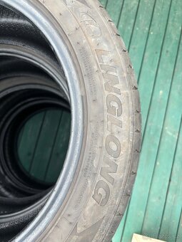 Pneu 225/50 R17 - 2