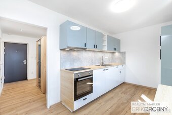Pronájem bytu 1+1, 37 m2, Hradec Králové – Skupova. - 2