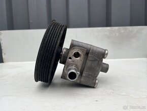 Servo čerpadlo Volvo XC70 2.4 D5 136kW - 2