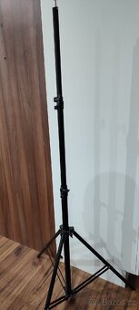 STUDIOVÝ OSVĚTLOVACÍ STATIV A709 AIR - max 290 cm
- 2