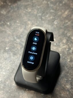 Chytrý náramek Xiaomi Smart Band 8 stříbrný - 2