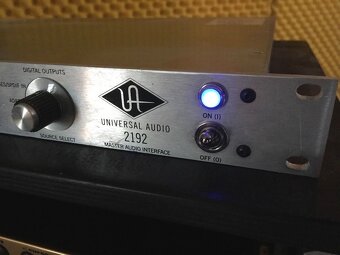 Universal Audio 2192 - DACADC Master Audio Interface & Wordc - 2