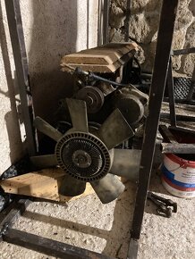 Motor z avie na náhradní díly - 2