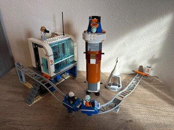 Lego Space 60228 raketová základňa - 2