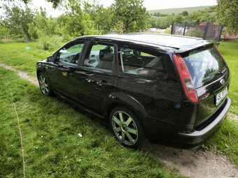 Ford Focus mk2 Titanium 2.0 - 2