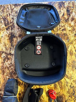 Shad e 03 cl - 2