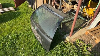 5. Dveře Škoda Octavia 1 combi - sklo, okno - 2