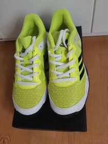 Sálové boty Adidas vel.EU 33 - 2