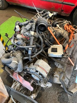 BMW e30 motor - 2