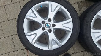 Alu kola Škoda 17" 5x112 letní pneu 225/45 R17 4-6mm - 2