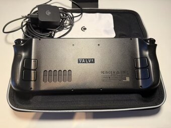 Herní konzole Steam Deck OLED 1 TB s přenosnou taškou – jako - 2