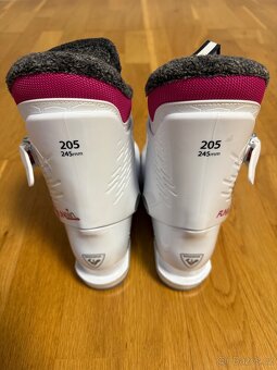 Dívčí lyžáky Rossignol FunGirl vel. 205 - 2