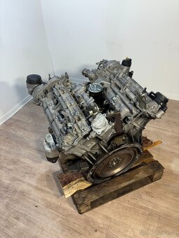 // Motor Mercedes 3.0 CDI/CRD V6 OM642 // - 2