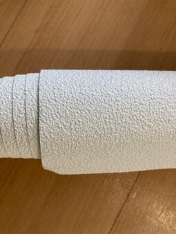 Bílá tapeta – imitace omítky - 2