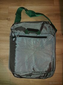 BRAŠNA - NOVÁ V OR. OBALU, velikost cca 35 x 33 x 5 cm - 2