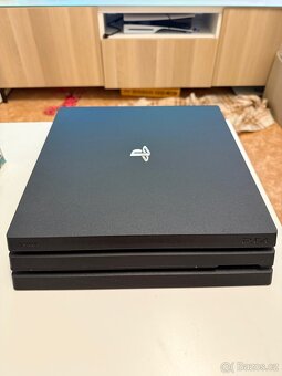 PlayStation 4 Pro - 2
