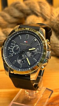 Hodinky Tommy Hilfiger TH320
- 2