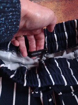 Dámské kraťasy zn. Reserved vel. S - 2