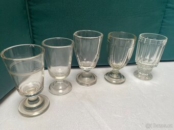 sklenic z hutního skla - 2