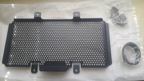 Kryt chladiče Kawasaki Ninja - 2