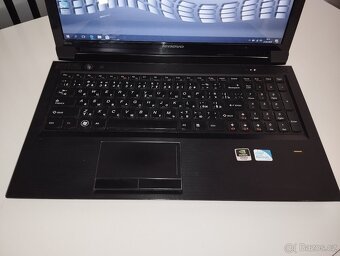 Lenovo V570c - 2