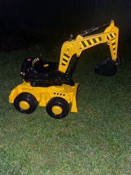 Šlapací traktor s bagrem - 2