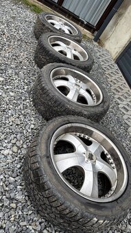 Kola Jeep 5x127 275/40 R20 - 2