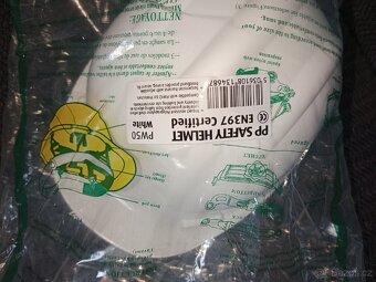 Stavební helma - nová - 2