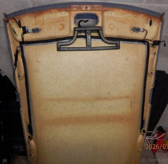 VW_BORA_Plastové sloupky a stropnice - 2