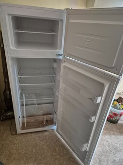 Pěkna lednička Eta - 2