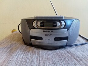 Rádiomagnetofon Hyundai - 2