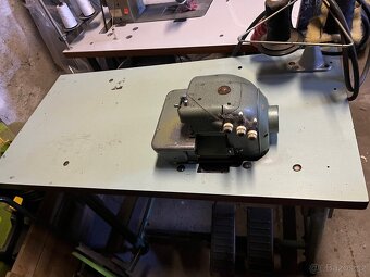 Šicí stroj a Overlock - 2