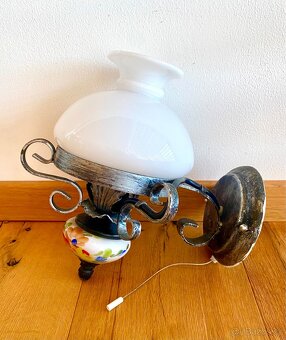 Stará nástěnná kovaná lampa, styl petrolejka - 2